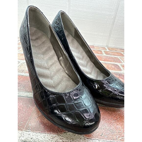 Women's Size 7 Black Faux Croc Skin 3.5" High Heel Slight Platform Classic Pumps - Picture 15 of 16